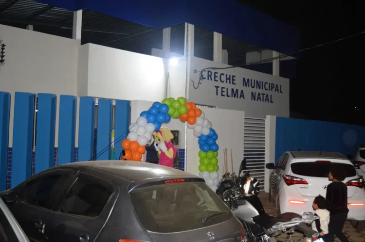 Prefeitura de Manhuaçu entrega novas instalações da Creche do Bairro Santana