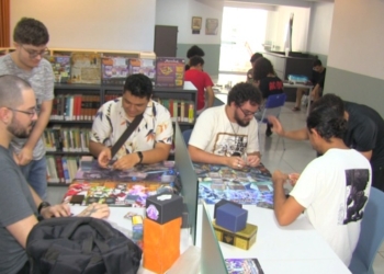 Ludus reúne fãs de jogos analógicos em Manhuaçu
